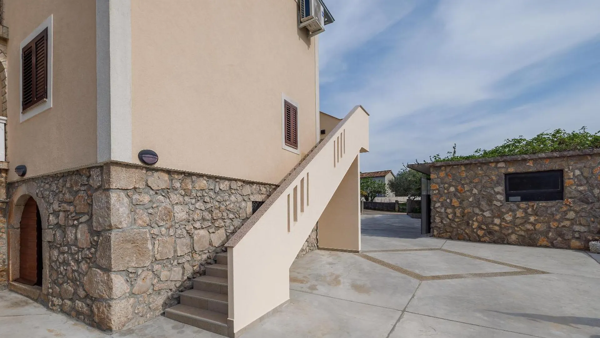 Apartment Ljubi Sveti Anton  Croatia